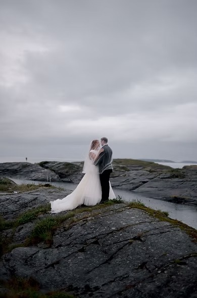 Profesjonell bryllupsfotograf: ekte øyeblikk, varig minne Profesjonell bryllupsfotograf: ekte øyeblikk, varig minne