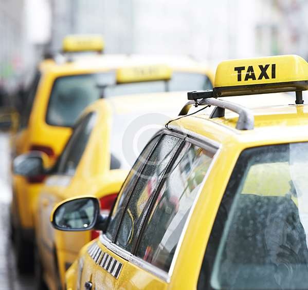 Efficient corporate travel from Burlington to Montreal Efficient corporate travel from Burlington to Montreal