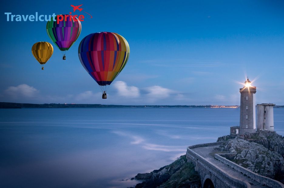 Effortless Booking for Guided Travel Experiences Effortless Booking for Guided Travel Experiences