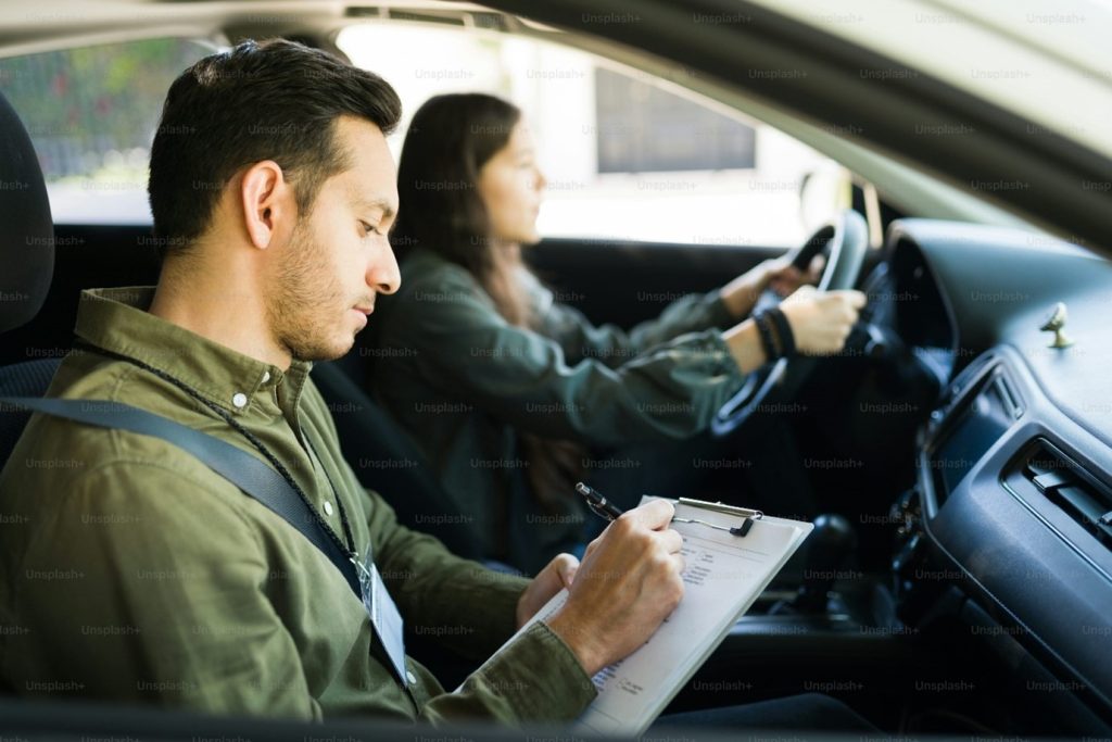 Confidence Behind the Wheel: Practical Driving Courses for All