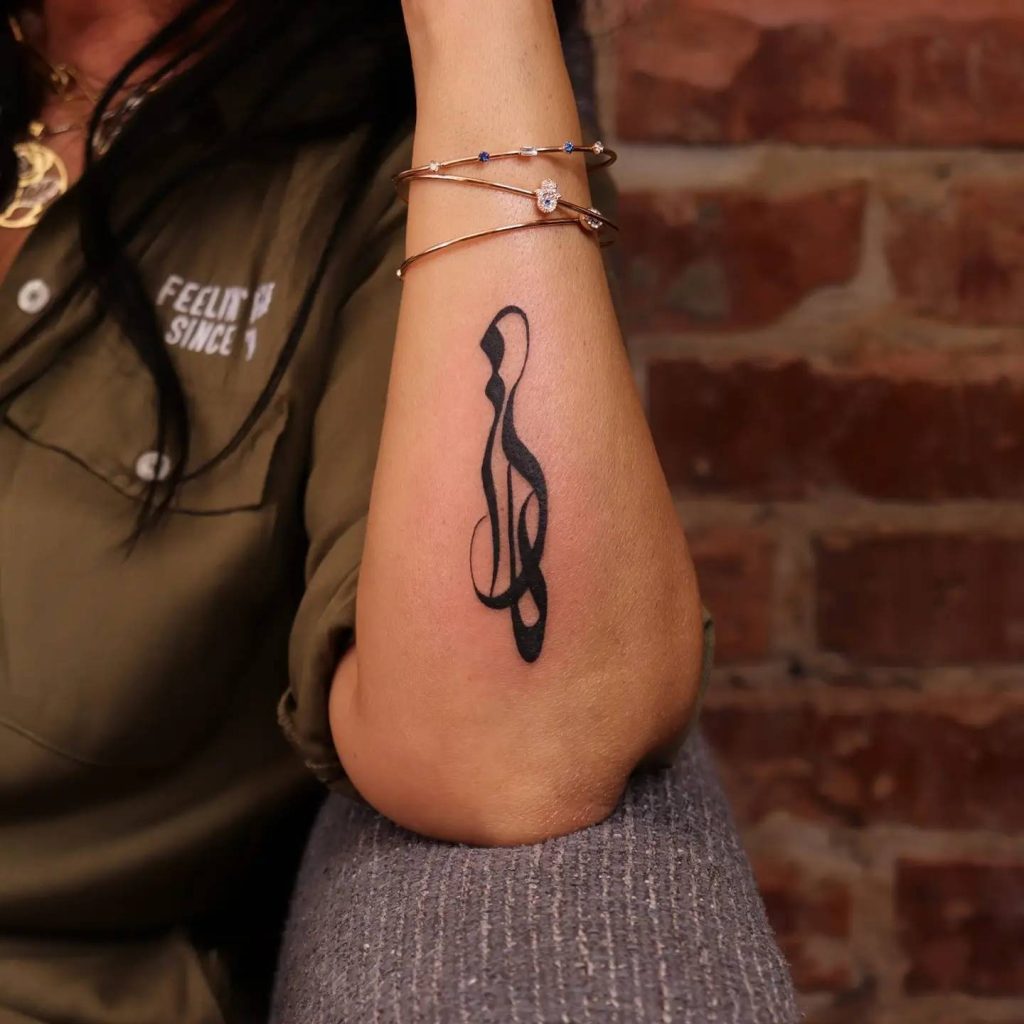 Captivating Realism Ink: Vancouver Portrait Specialist