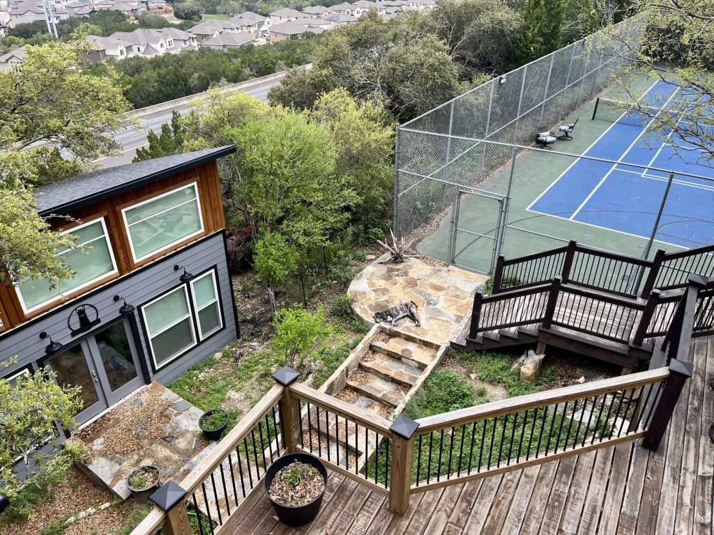 Discovering the Four Points of Pickleball: Courts, Nets, Paddles and Play