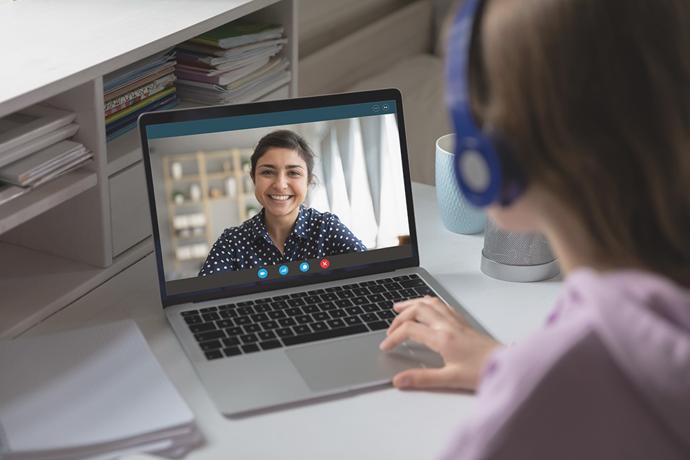 Enhancing Communication: Expert Support for Speech and Language Enhancing Communication: Expert Support for Speech and Language