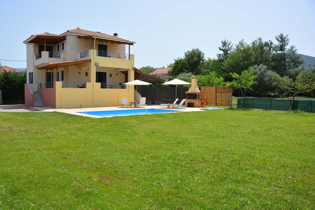 Find a Villa for Rent in Lefkada, Greece—Practical Guide