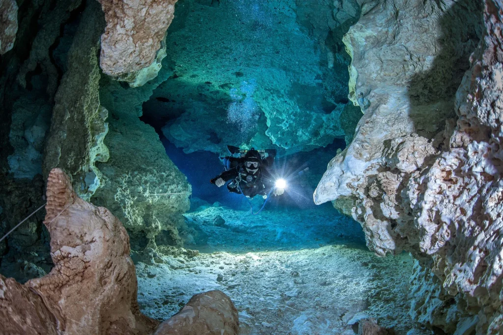 Discovering Subterranean Caves: A Safe, Sustainable Adventurer’s Guide Discovering Subterranean Caves: A Safe, Sustainable Adventurer’s Guide