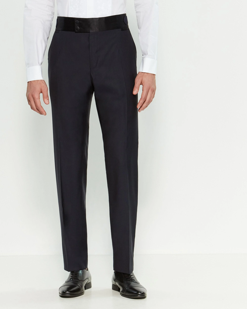 Expert Bespoke Tailoring in Louisville, Kentucky Expert Bespoke Tailoring in Louisville, Kentucky