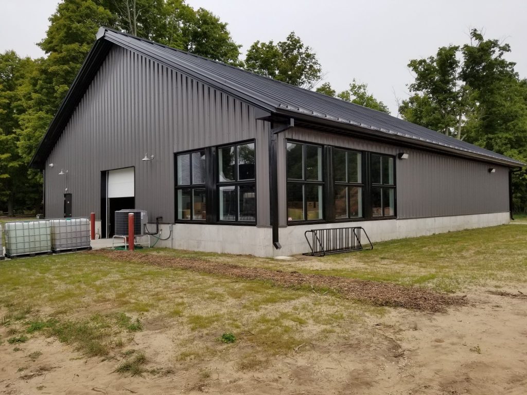 Durable metal workshop spaces: flexible, fast-installation for craft and light industrial use