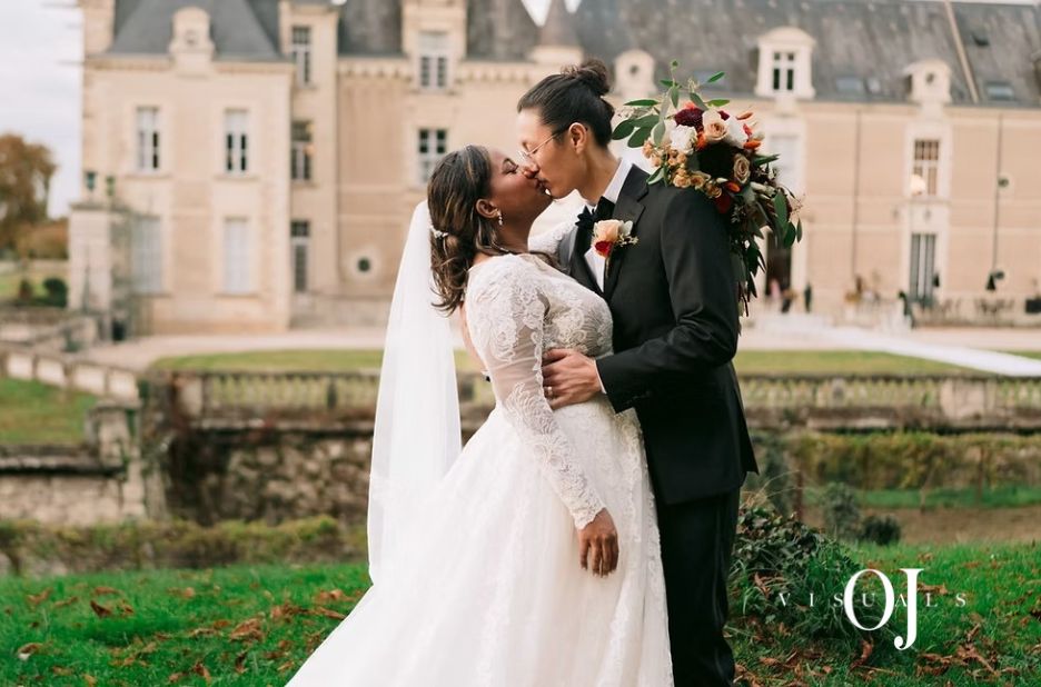 Capturing heartfelt moments with a top wedding photographer Capturing heartfelt moments with a top wedding photographer