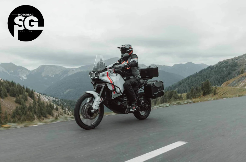 Essential Gear for Safe, Organized Motorcycle Travel Essential Gear for Safe, Organized Motorcycle Travel